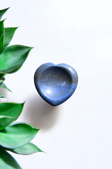  Blue Quartz Heart Thumb Stone